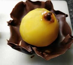 Poire sur coupe chocolat 1