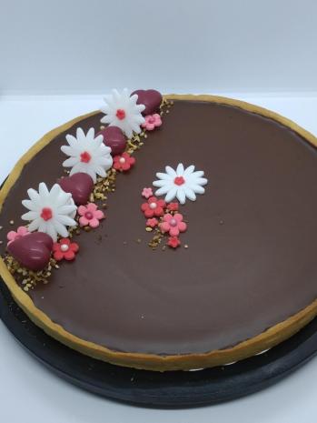 Tarte au chocolat decoree